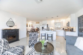 Coastal Oasis with Hot Tub & close to Hyatt Resort